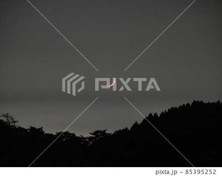 摩耶山の夜景(月:月齢2) 摩耶山の夜景(月:月齢2) 85395252