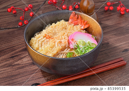 注)湯気はレタッチ合成です。年越し蕎麦、天ぷらそば、海老天そば、そば、蕎麦、ソバのイメージ。 注)湯気はレタッチ合成です。年越し蕎麦、天ぷらそば、海老天そば、そば、蕎麦、ソバのイメージ。 85399535