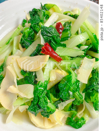 中国家庭料理・ターツァイとタケノコの炒め 中国家庭料理・ターツァイとタケノコの炒め 85402148