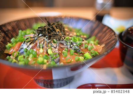 鯖ヅケ丼 85402348