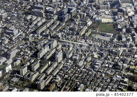 都営三田線の蓮根駅付近を空撮 85402377