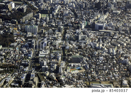 新宿区下落合上空から高田馬場駅方向を空撮 新宿区下落合上空から高田馬場駅方向を空撮 85403037