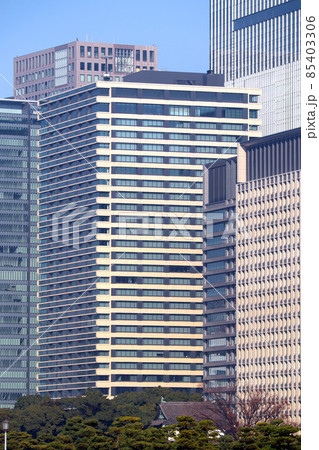 三井物産本社ビル(写真中央。千代田区大手町) 三井物産本社ビル(写真中央。千代田区大手町) 85403306