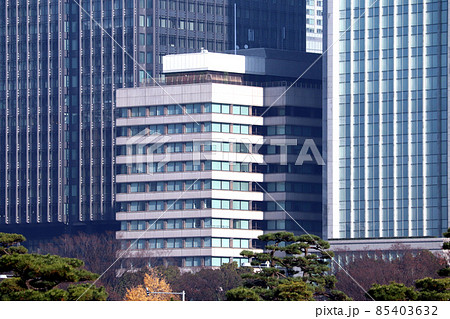 郵船ビルディング（写真中央。千代田区丸の内。日本郵船本社、ニッセイ・キャピタル本社など） 85403632