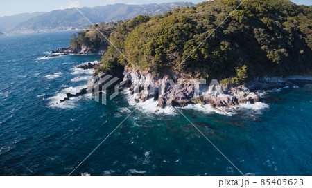三石海岸の岩礁と海 三石海岸の岩礁と海 85405623