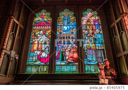 Notre Dame basilica, Montreal, Quebec, Canada 85405975