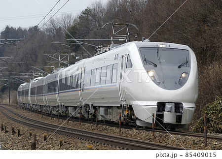 北陸本線　津幡－倶利伽羅　JR西日本　683系　S03＋S13編成（金沢）　しらさぎ 85409015