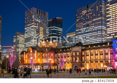 《東京都》東京駅・冬のイルミネーション 《東京都》東京駅・冬のイルミネーション 85417059
