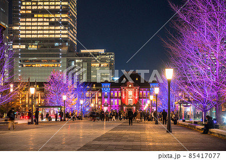 《東京都》東京駅・冬のイルミネーション 《東京都》東京駅・冬のイルミネーション 85417077