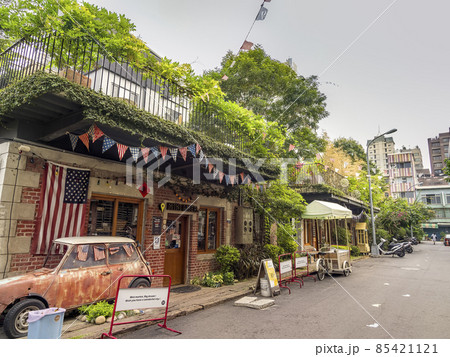 台湾 台中 【范特喜】 / Fantasy Story - Green Ray, Taichung 85421121