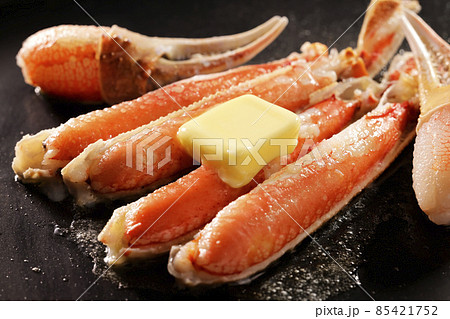 バターとズワイガニの鉄板焼き 85421752