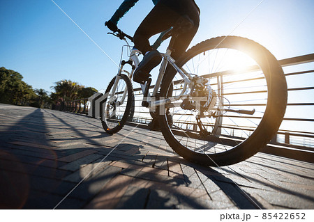 Riding bike on the coast path Riding bike on the coast path 85422652