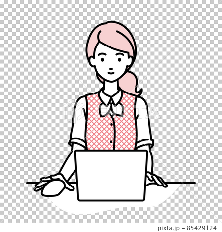 一位身著文員制服的女士坐在辦公桌前使用電腦 85429124