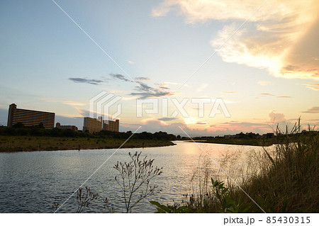 多摩川の夕暮れ 多摩川の夕暮れ 85430315