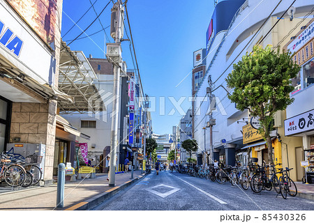 東京世田谷の都市風景 三軒茶屋・茶沢通り 東京世田谷の都市風景 三軒茶屋・茶沢通り 85430326
