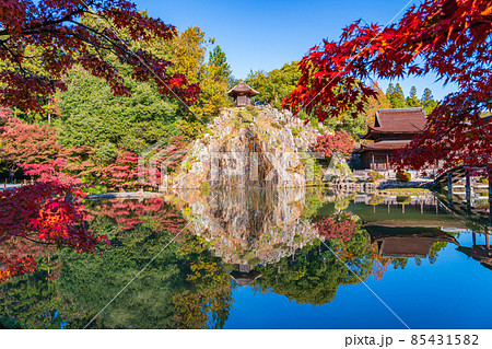 秋の虎渓山永保寺〈岐阜県多治見市〉 秋の虎渓山永保寺〈岐阜県多治見市〉 85431582