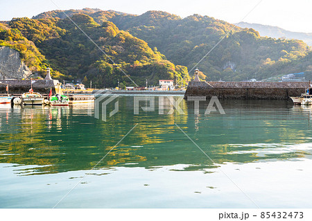 《広島県》下蒲刈島・三之瀬の朝の風景 《広島県》下蒲刈島・三之瀬の朝の風景 85432473