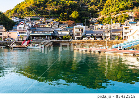 《広島県》下蒲刈島・三之瀬の朝の風景 85432518