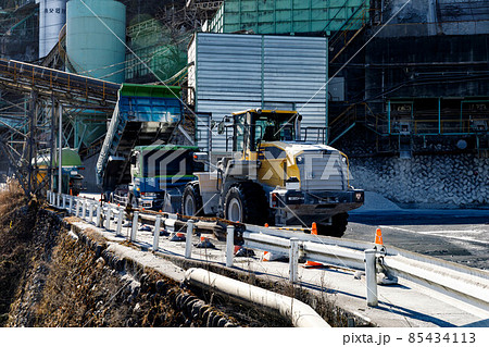 埼玉県秩父郡 秩父石灰工業 工場 埼玉県秩父郡 秩父石灰工業 工場 85434113