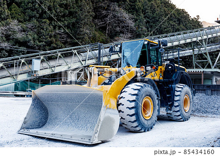 埼玉県秩父郡 秩父石灰工業 工場 重機ホイールローダー 埼玉県秩父郡 秩父石灰工業 工場 重機ホイールローダー 85434160