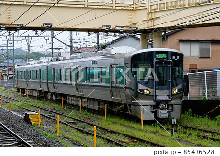 紀伊田辺駅に停車している227系電車 和歌山県田辺市 紀伊田辺駅に停車している227系電車 和歌山県田辺市 85436528