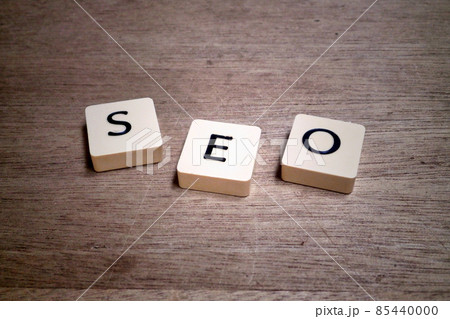 SEO - Plastic tiles 85440000