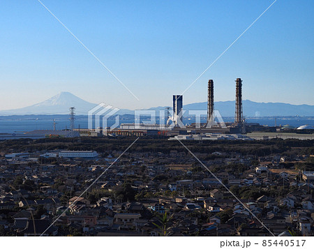 富士山と富津火力発電所 85440517