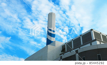 埼玉県川口市の朝日環境センターと青空の風景 埼玉県川口市の朝日環境センターと青空の風景 85445292