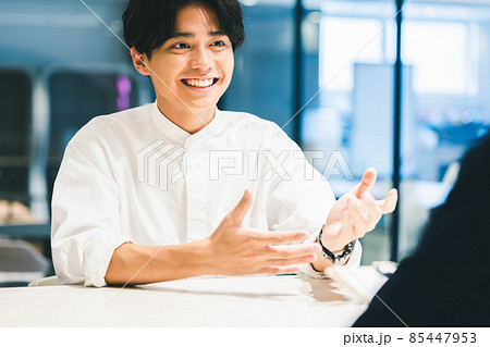 若いビジネスマン 撮影協力:WEEK芝大門(サンフロンティア不動産) 若いビジネスマン 撮影協力:WEEK芝大門(サンフロンティア不動産) 85447953
