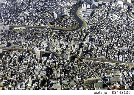 総武線平井駅付近を空撮 総武線平井駅付近を空撮 85448136