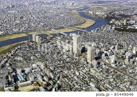 総武線の市川駅付近を空撮 85449046