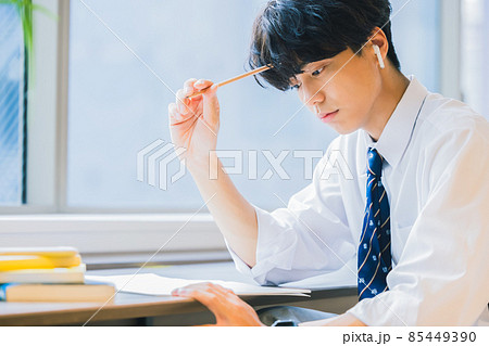 高校生　勉強　　塾撮影協力：WEEK芝大門(サンフロンティア不動産) 85449390