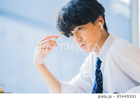 高校生 勉強 塾撮影協力:WEEK芝大門(サンフロンティア不動産) 高校生 勉強 塾撮影協力:WEEK芝大門(サンフロンティア不動産) 85449391