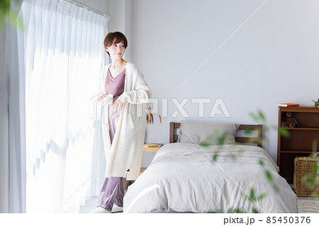 女性 ライフスタイル 朝 女性 ライフスタイル 朝 85450376