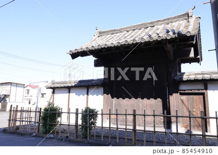 埼玉県本庄市の田村本陣の門 85454910