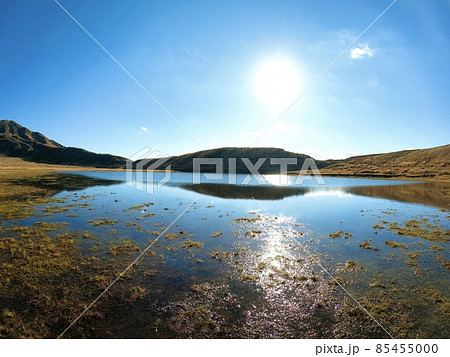 山の上の湖 85455000