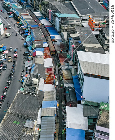Maeklong Train Market, Talad Rom Hub, Ratchaburi, Thailand Maeklong Train Market, Talad Rom Hub, Ratchaburi, Thailand 85460016