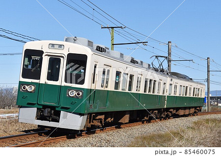 高崎へ向けて関東平野をゆく上信電鉄700形 85460075