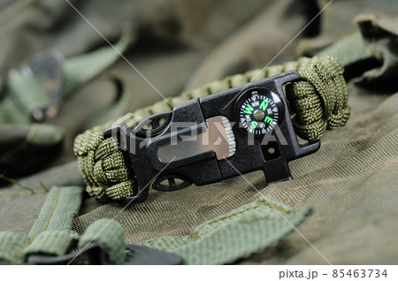 green survival bracelet 85463734
