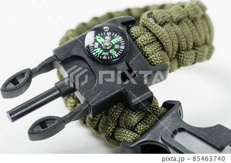 green survival bracelet 85463740