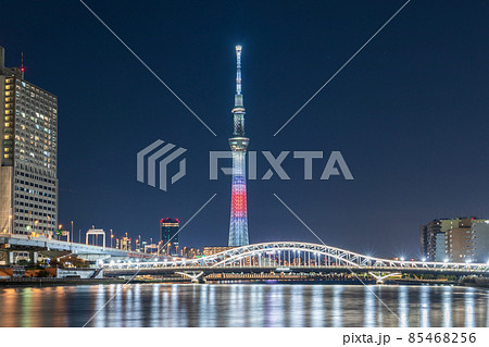 「東京都」東京スカイツリー 日本国旗をイメージした特別ライトアップ 「東京都」東京スカイツリー 日本国旗をイメージした特別ライトアップ 85468256
