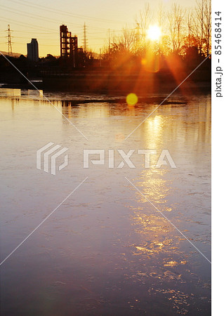 日の出 日の出 85468414