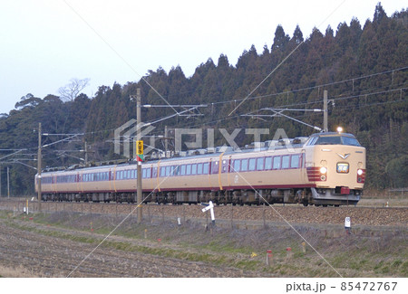 北陸本線　大聖寺－牛ノ谷　JR西日本　485系　K11編成（金沢）　加越 85472767