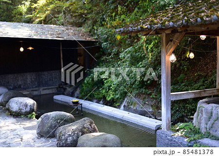 湧蓋山の山懐「宝泉寺温泉」 85481378