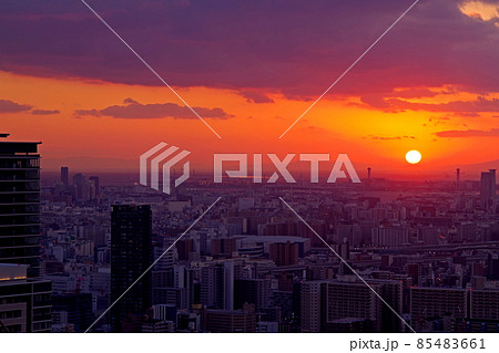 都会の夕日 85483661