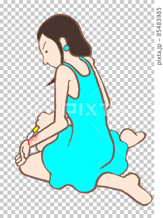パーソナリティ障害　カッターでリストカットする女性 85483985