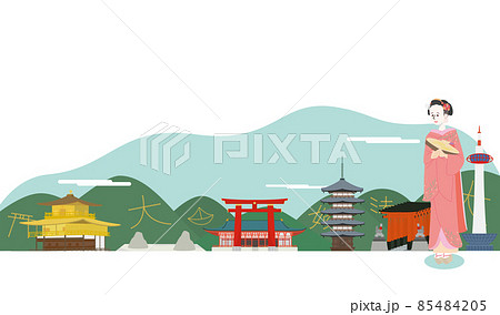 京都の有名な観光スポットを歩く舞妓さん 京都の有名な観光スポットを歩く舞妓さん 85484205