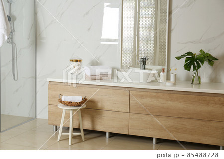 Large mirror and vessel sink in stylish bathroom Large mirror and vessel sink in stylish bathroom 85488728