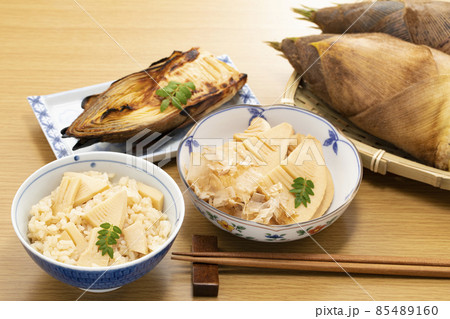 筍料理のたけのこご飯と土佐煮と焼きタケノコ 85489160