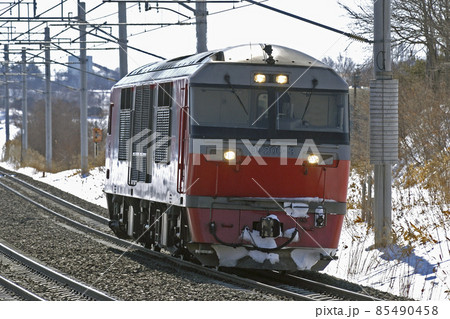 千歳線　島松－北広島　JR貨物　DF200-3（鷲別） 85490458